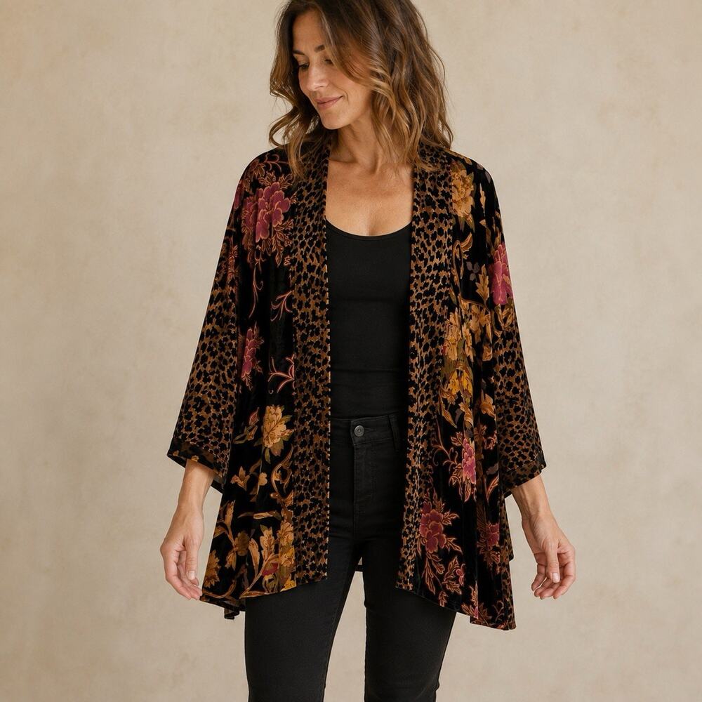 Soft Surroundings Burn Out Velvet Kimono Dark Floral Size S/M Boho Whimsygoth